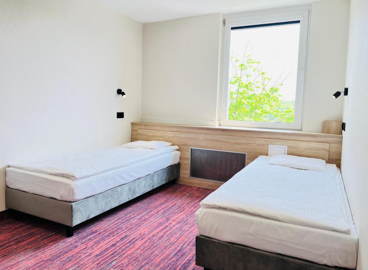 Hotel Rok Krasków Eksteriør bilde