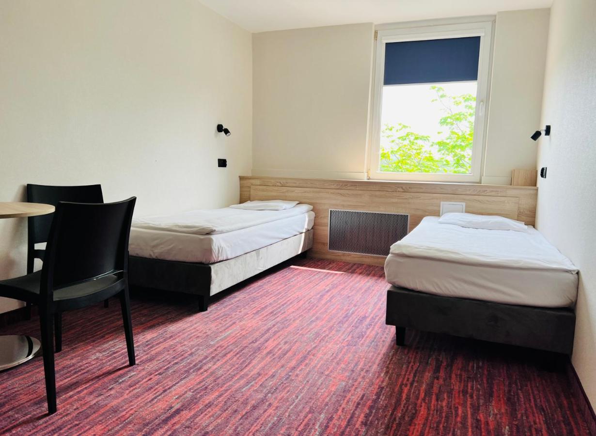 Hotel Rok Krasków Eksteriør bilde