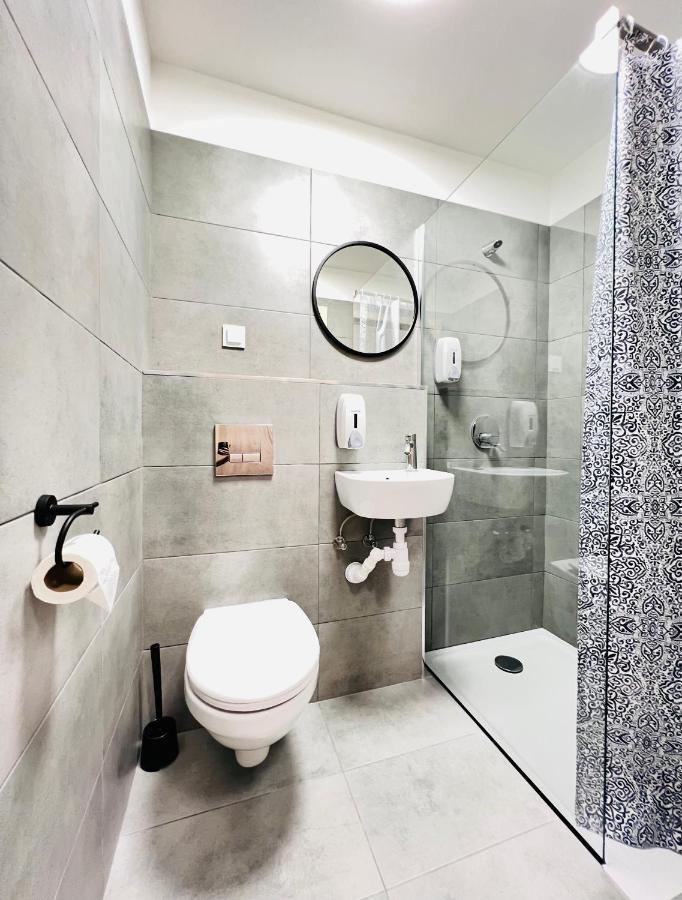 Hotel Rok Krasków Eksteriør bilde