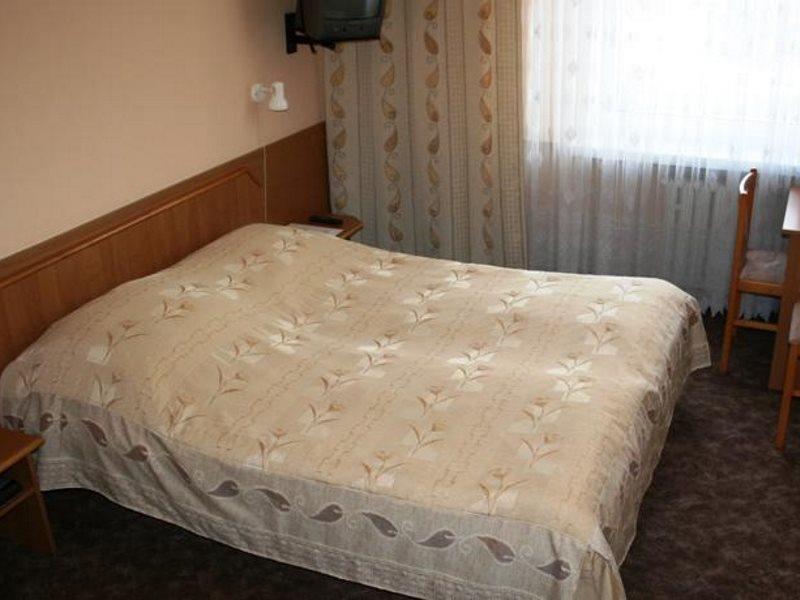 Hotel Rok Krasków Eksteriør bilde