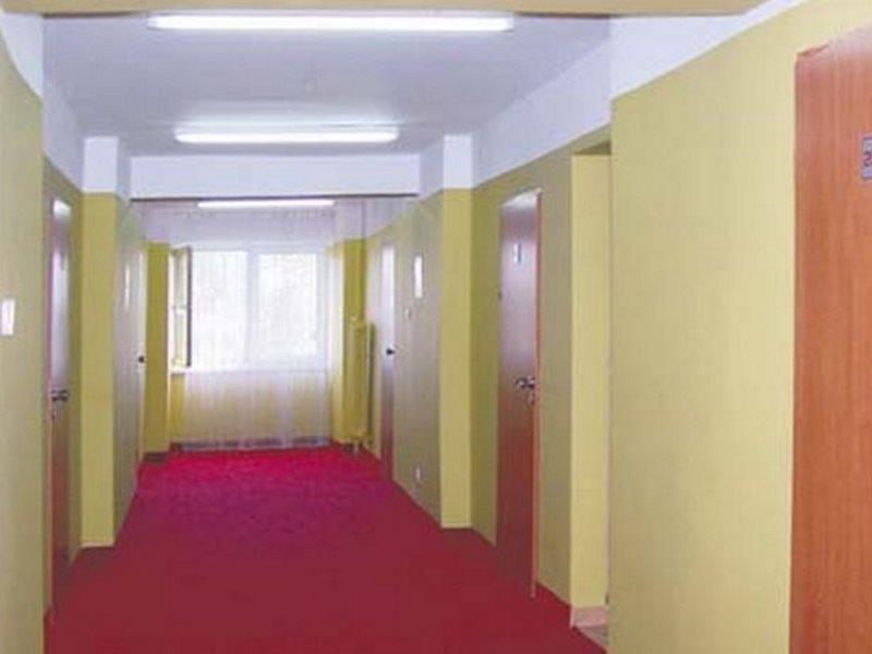 Hotel Rok Krasków Eksteriør bilde